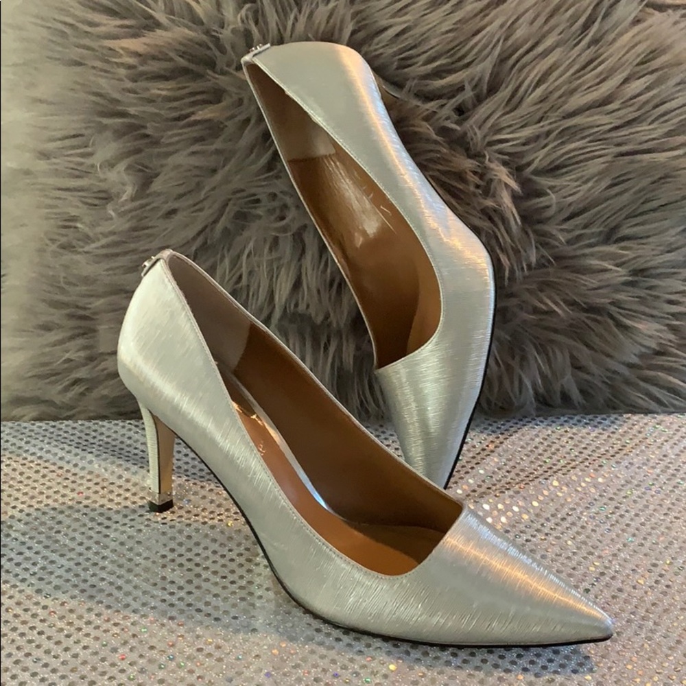 J.RENE SILVER WOMENS HILLS SIZE 12M